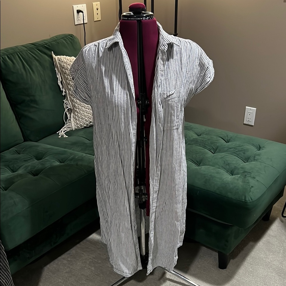 Old Navy Linen Striped Pinstripe Long Shirt | Size L